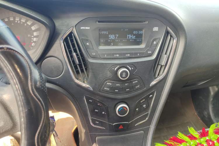Used GAC Trumpchi GA3S Vision 2016 200T Manual Elite Edition Audio And AC Panel