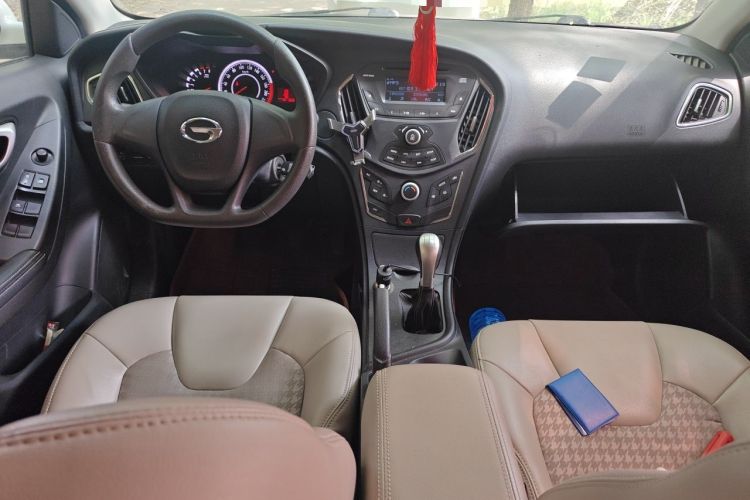 Used GAC Trumpchi GA3S Vision 2016 200T Manual Elite Edition Center Console