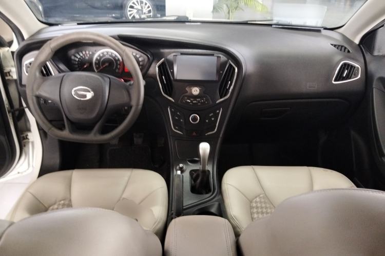 Used GAC Trumpchi GA3S Vision 2016 200T Manual Elite Edition Center Console