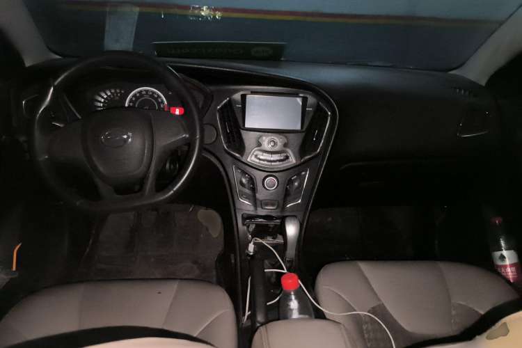 Used GAC Trumpchi GA3S Vision 2016 200T Manual Elite Edition Center Console