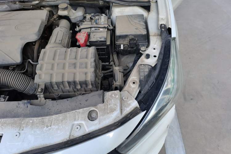 Used GAC Trumpchi GA3S Vision 2016 200T Manual Elite Edition Engine Bay Left