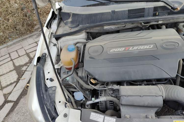 Used GAC Trumpchi GA3S Vision 2016 200T Manual Elite Edition Engine Bay Right