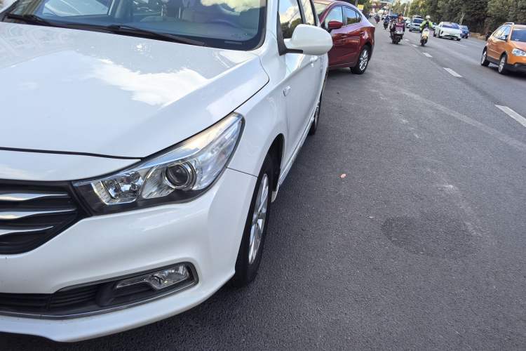 Used GAC Trumpchi GA3S Vision 2016 200T Manual Elite Edition Exterior 1