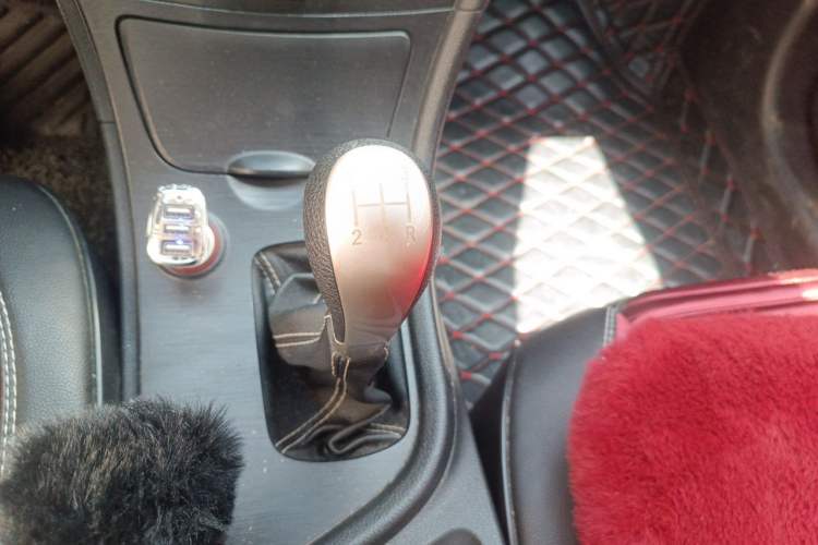Used GAC Trumpchi GA3S Vision 2016 200T Manual Elite Edition Gear Lever