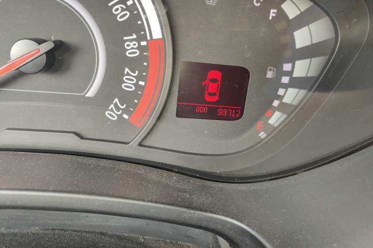 Used GAC Trumpchi GA3S Vision 2016 200T Manual Elite Edition Odometer Close Up