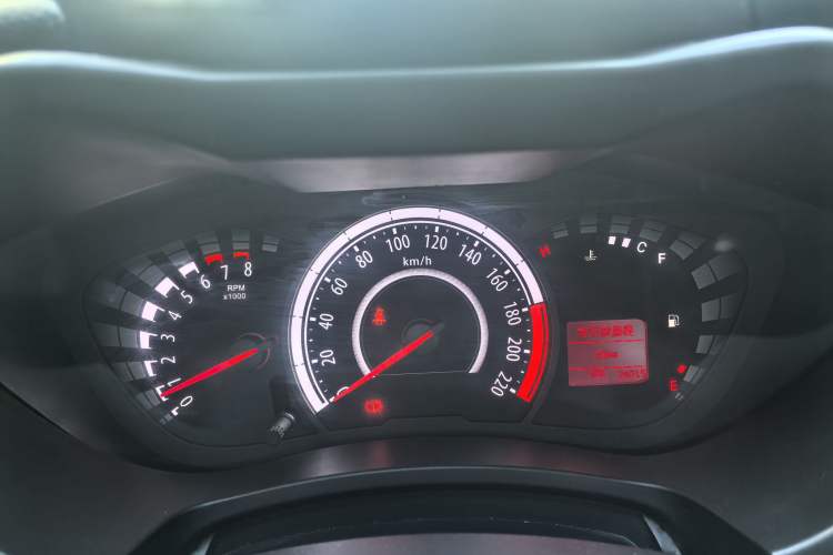 Used GAC Trumpchi GA3S Vision 2016 200T Manual Elite Edition Odometer Close Up
