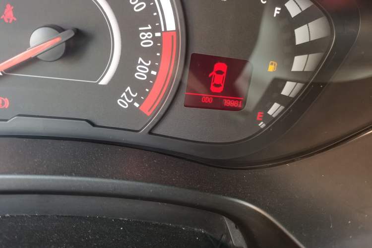 Used GAC Trumpchi GA3S Vision 2016 200T Manual Elite Edition Odometer Close Up