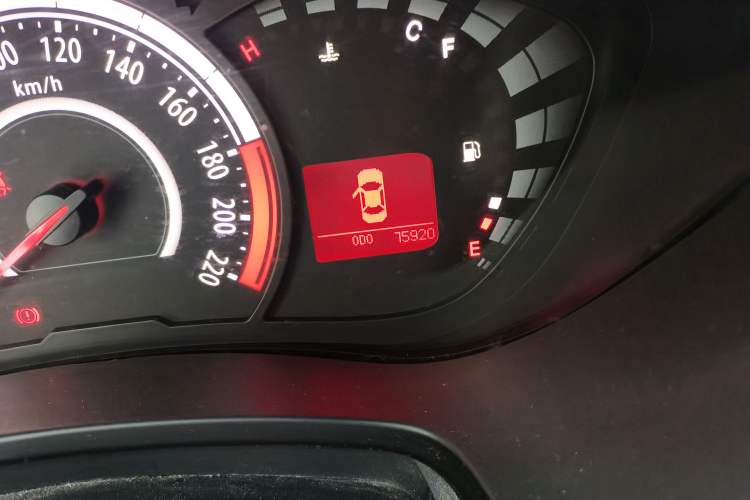 Used GAC Trumpchi GA3S Vision 2016 200T Manual Elite Edition Odometer Close Up