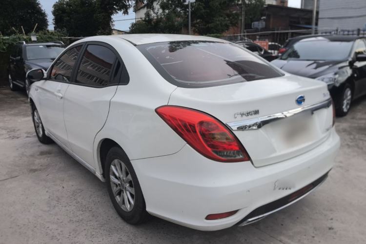 Used GAC Trumpchi GA3S Vision 2016 200T Manual Elite Edition Rear Left 45 Deg