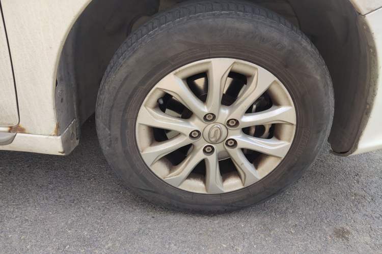 Used GAC Trumpchi GA3S Vision 2016 200T Manual Elite Edition Right Front Wheel Hub