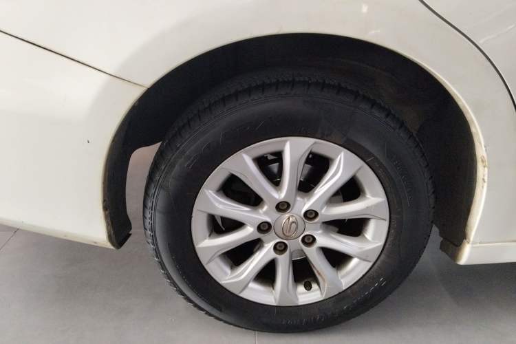 Used GAC Trumpchi GA3S Vision 2016 200T Manual Elite Edition Right Rear Wheel Hub