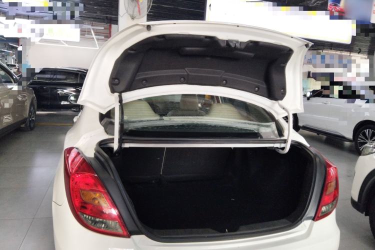 Used GAC Trumpchi GA3S Vision 2016 200T Manual Elite Edition Trunk