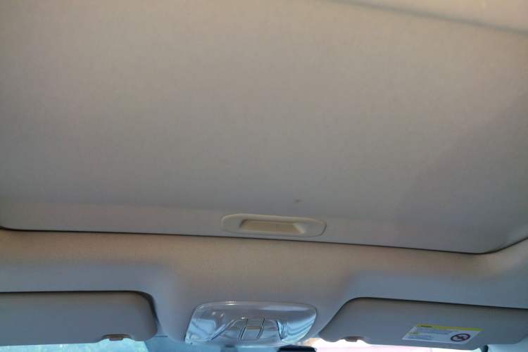 Used GAC Trumpchi GA4 2018 200T Manual Luxury Edition Headliner