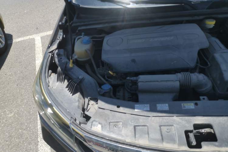 Used GAC Trumpchi GA4 2018 200T Manual Luxury Edition Engine Bay Right