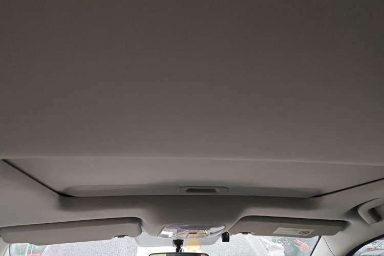 Used GAC Trumpchi GA4 2018 200T Automatic Luxury Edition Headliner