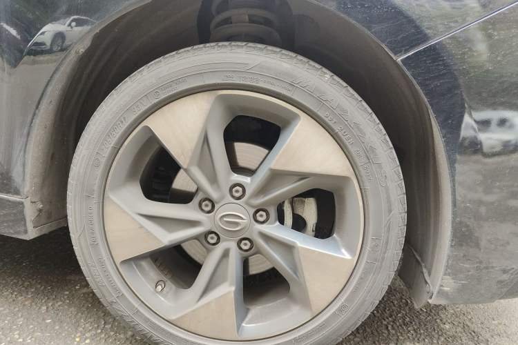 Used GAC Trumpchi GA4 2018 200T Automatic Luxury Edition Right Front Wheel Hub