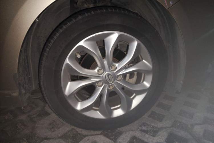 Used GAC Trumpchi GA4 2018 150N Manual Deluxe Edition Right Front Wheel Hub
