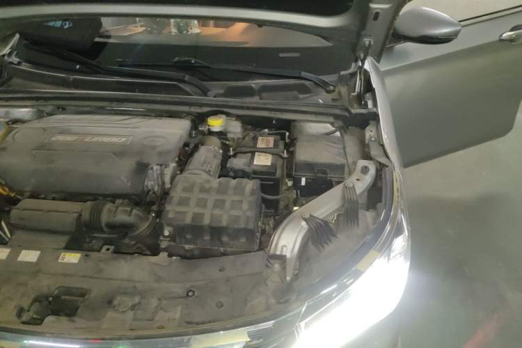 Used GAC Trumpchi GA4 2018 200T Automatic Luxury Edition Engine Bay Left