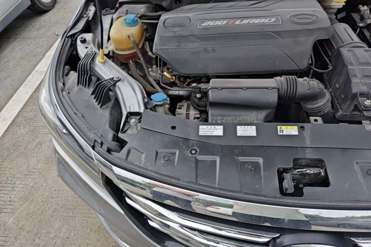 Used GAC Trumpchi GA4 2018 200T Automatic Luxury Edition Engine Bay Right