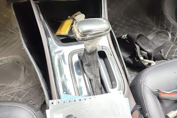 Used GAC Trumpchi GA4 2018 150N Automatic Luxury Edition Gear Lever