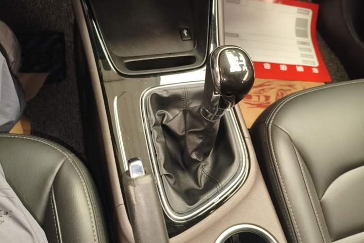 Used GAC Trumpchi GA4 2018 150N Manual Luxury Edition Gear Lever
