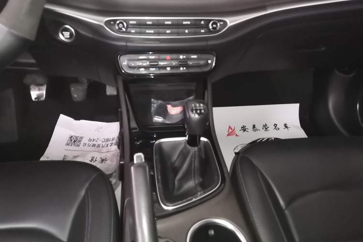Used GAC Trumpchi GA4 2018 150N Manual Luxury Edition Gear Lever