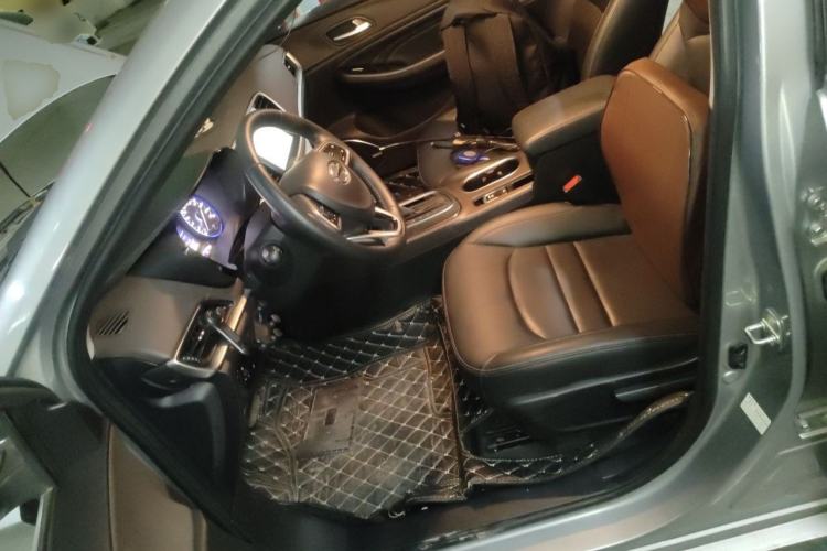 Used GAC Trumpchi GA4 2018 200T Automatic Luxury Edition Left Front Seat