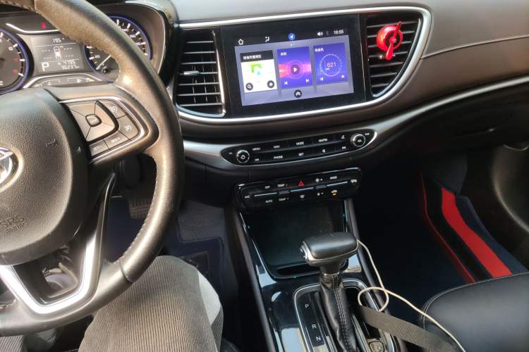 Used GAC Trumpchi GA4 2018 200T Automatic Luxury Edition Audio And AC Panel