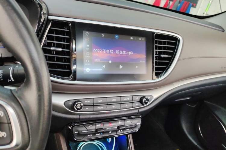 Used GAC Trumpchi GA4 2018 200T Automatic Luxury Edition Audio And AC Panel