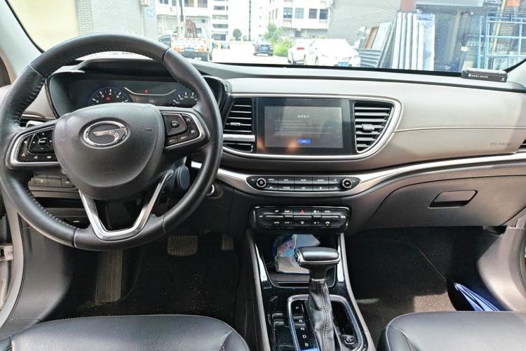 Used GAC Trumpchi GA4 2018 200T Automatic Luxury Edition Center Console