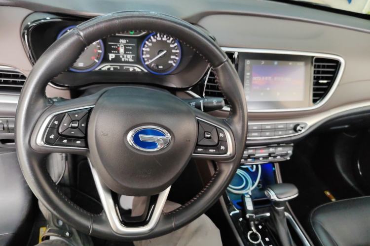 Used GAC Trumpchi GA4 2018 200T Automatic Luxury Edition Center Console
