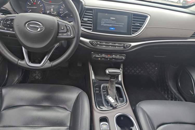 Used GAC Trumpchi GA4 2018 200T Automatic Luxury Edition Center Console