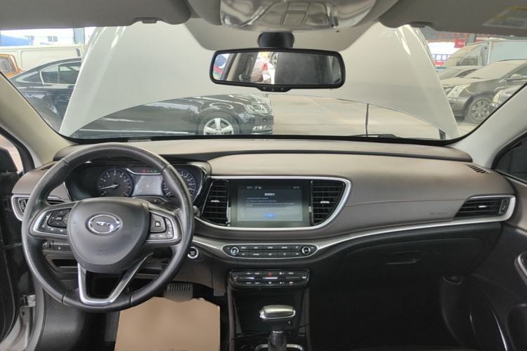 Used GAC Trumpchi GA4 2018 200T Automatic Luxury Edition Center Console
