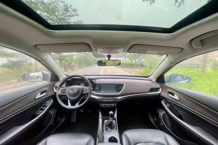 Used GAC Trumpchi GA4 2018 200T Manual Luxury Edition Center Console
