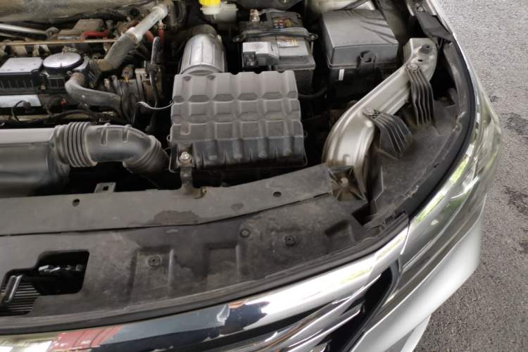 Used GAC Trumpchi GA4 2018 200T Automatic Luxury Edition Engine Bay Left