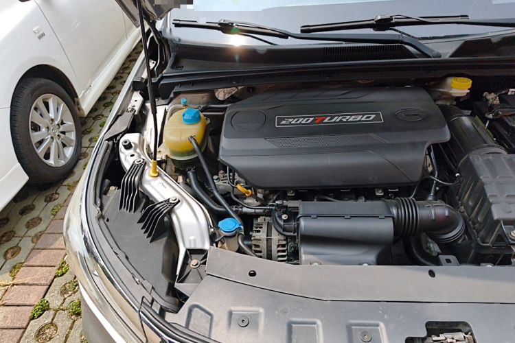 Used GAC Trumpchi GA4 2018 200T Automatic Luxury Edition Engine Bay Right