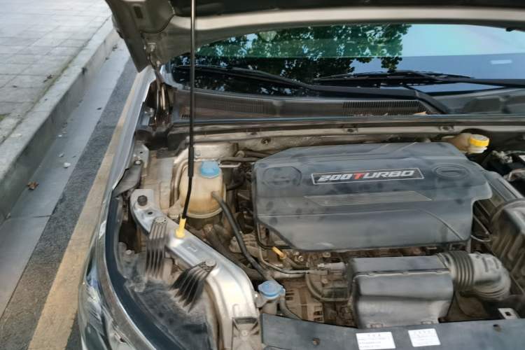 Used GAC Trumpchi GA4 2018 200T Automatic Luxury Edition Engine Bay Right