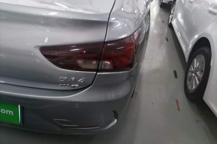 Used GAC Trumpchi GA4 2018 200T Manual Luxury Edition Exterior 3