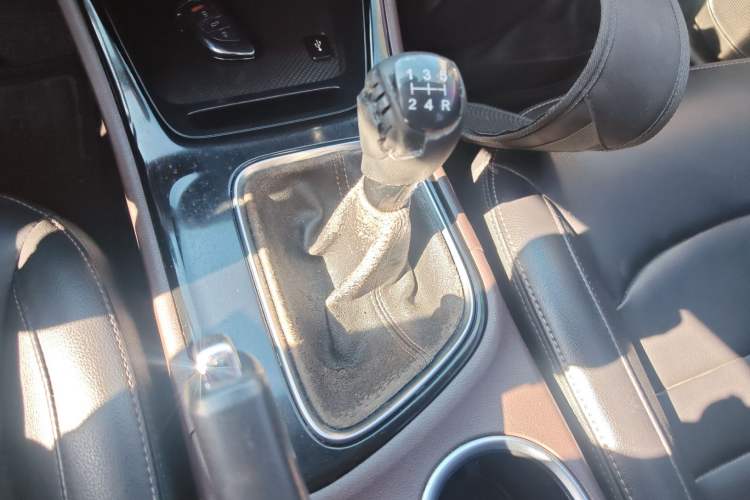 Used GAC Trumpchi GA4 2018 150N Manual Luxury Edition Gear Lever