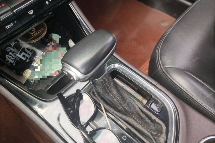 Used GAC Trumpchi GA4 2018 200T Automatic Luxury Edition Gear Lever