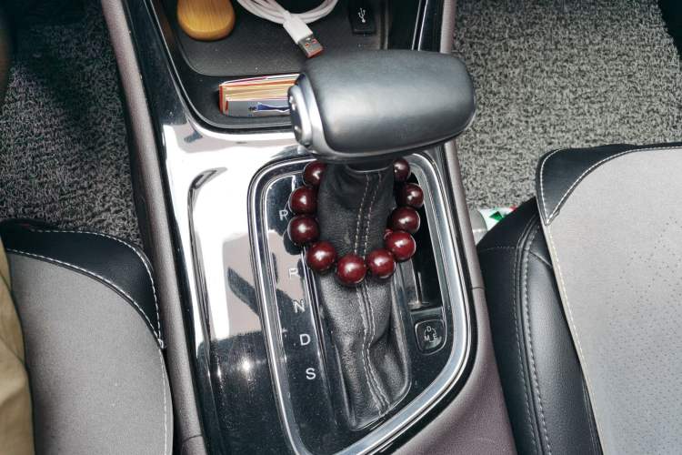Used GAC Trumpchi GA4 2018 200T Automatic Luxury Edition Gear Lever
