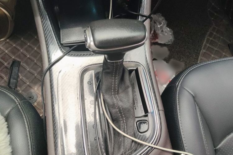 Used GAC Trumpchi GA4 2018 200T Automatic Luxury Edition Gear Lever
