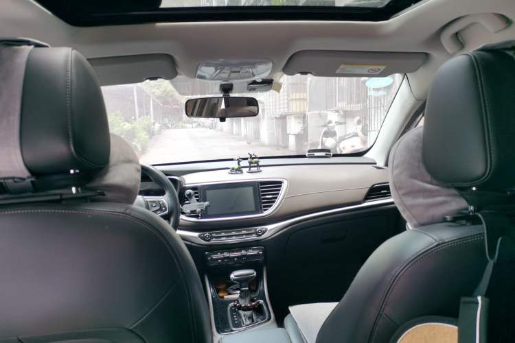 Used GAC Trumpchi GA4 2018 200T Automatic Luxury Edition Headliner