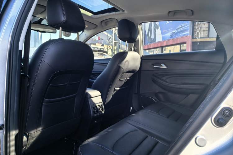 Used GAC Trumpchi GA4 2018 200T Automatic Luxury Edition Interior 15