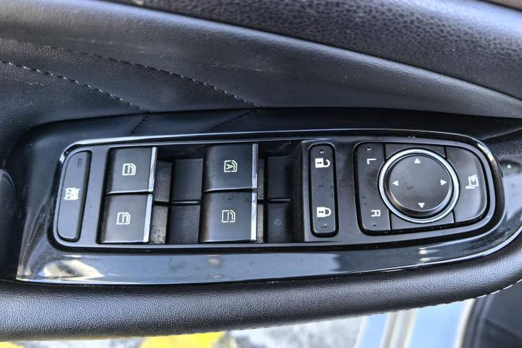 Used GAC Trumpchi GA4 2018 200T Automatic Luxury Edition Interior 8
