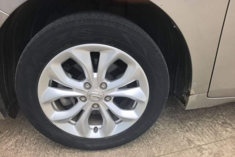 Used GAC Trumpchi GA4 2018 150N Manual Luxury Edition Left Front Wheel Hub