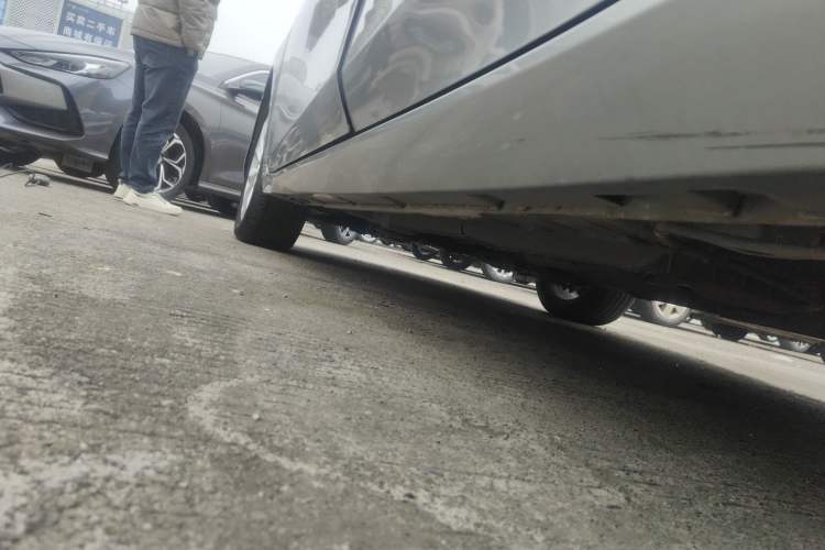 Used GAC Trumpchi GA4 2018 200T Manual Luxury Edition Left Side Sill