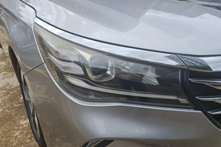 Used GAC Trumpchi GA4 2018 200T Automatic Luxury Edition Right Front Headlight