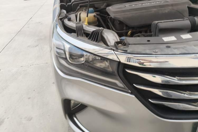 Used GAC Trumpchi GA4 2018 150N Manual Deluxe Edition Right Front Headlight