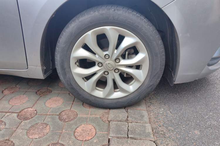 Used GAC Trumpchi GA4 2018 200T Automatic Luxury Edition Right Front Wheel Hub